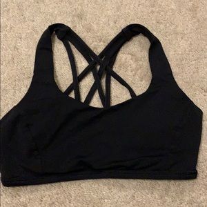 Lululemon size 6 Free to be Serene Bra